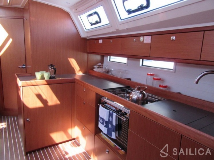 Bavaria 46 Cruiser - Yacht Charter Sailica