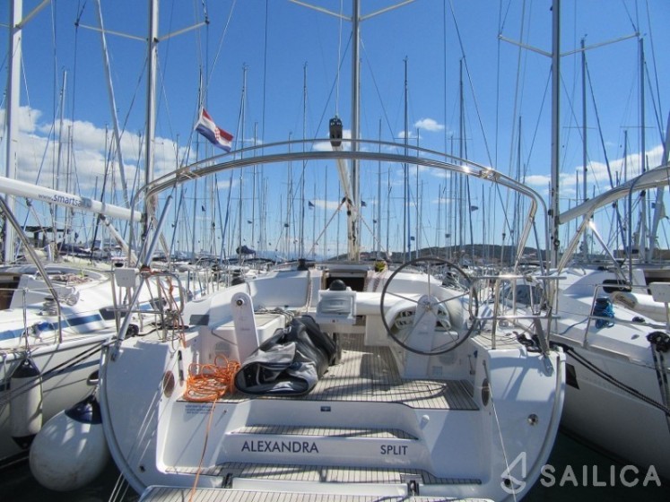 Bavaria 46 Cruiser - Yacht Charter Sailica