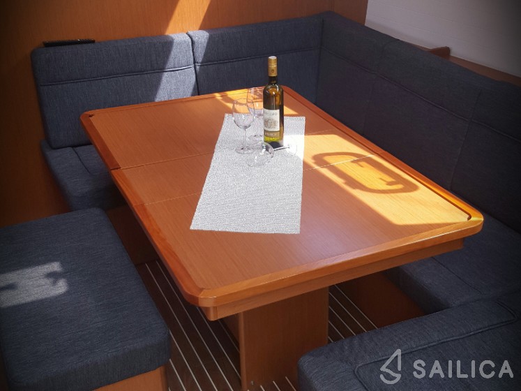 Bavaria 46 Cruiser - Yacht Charter Sailica