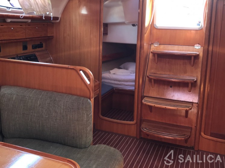 Bavaria 42 Cruiser - Yacht Charter Sailica