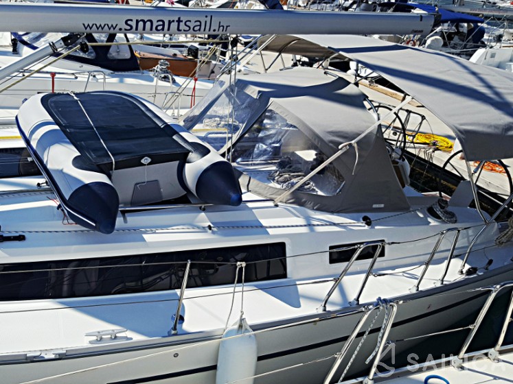 Bavaria 37 Cruiser - Yacht Charter Sailica