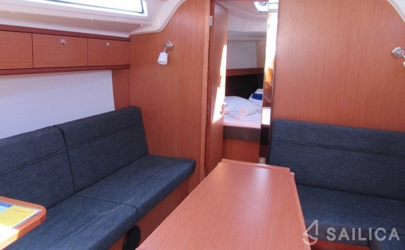 Bavaria 37 Cruiser - Yacht Charter Sailica