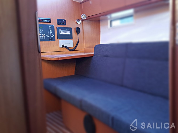 Bavaria 37 Cruiser - Yacht Charter Sailica