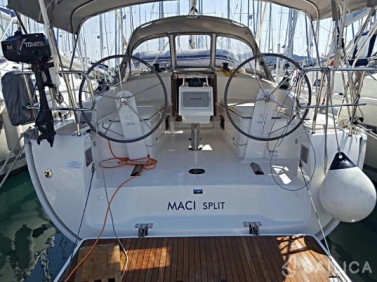 Bavaria 37 Cruiser - Yacht Charter Sailica
