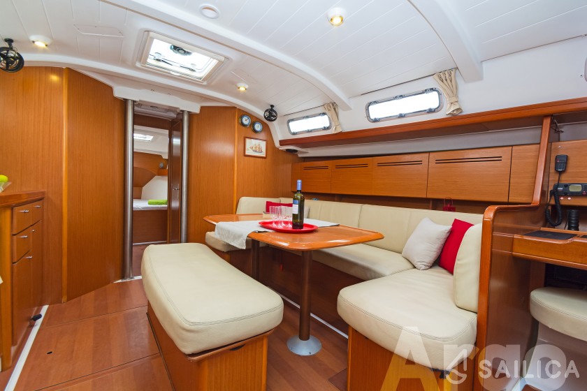 Cyclades 43.4 - Yacht Charter Sailica