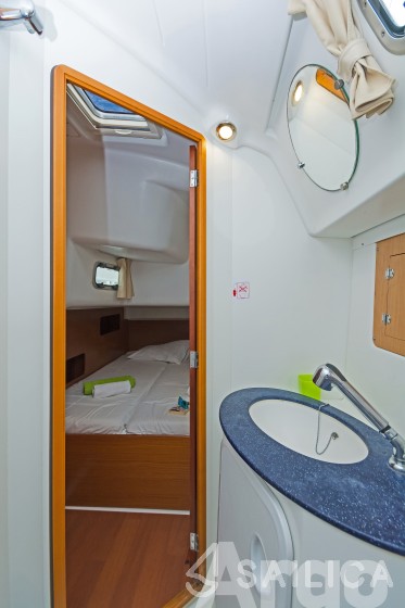 Cyclades 43.4 - Yacht Charter Sailica