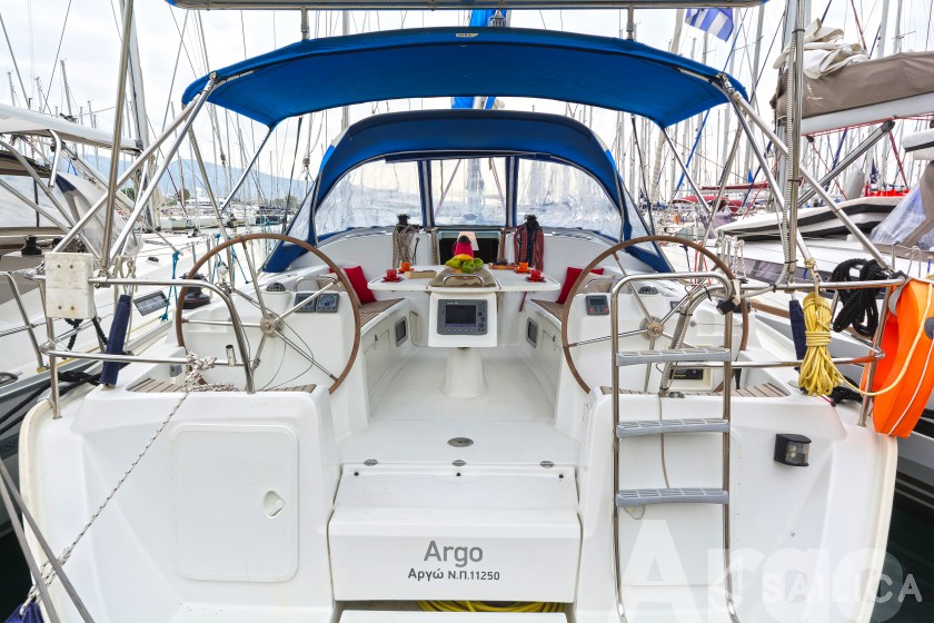 Cyclades 43.4 - Yacht Charter Sailica