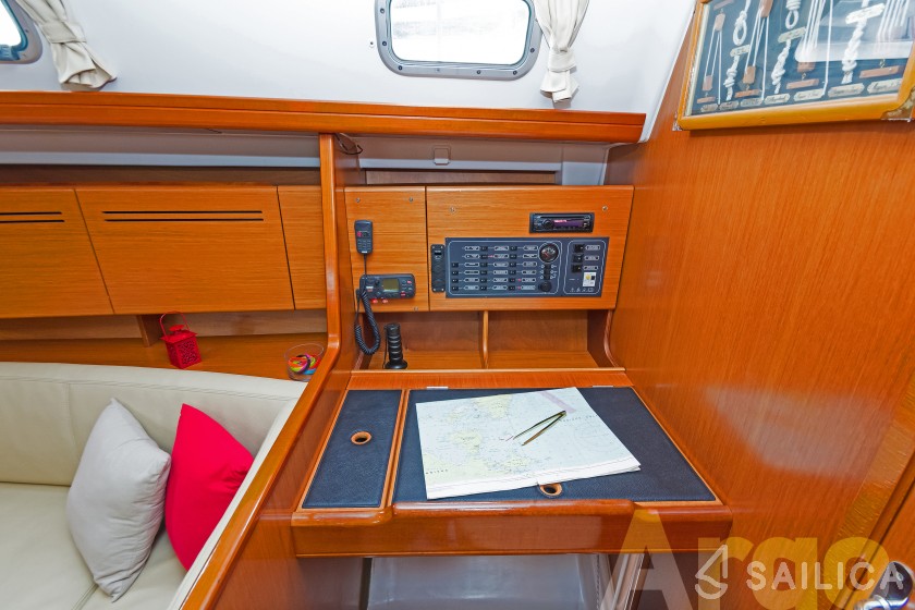 Cyclades 43.4 - Yacht Charter Sailica