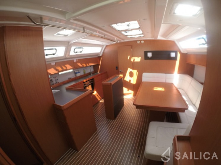 Bavaria 46 Cruiser - Yacht Charter Sailica