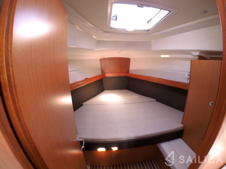 Bavaria 37 Cruiser - Yacht Charter Sailica