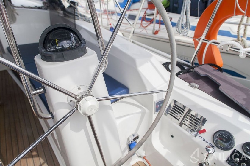 Bavaria 40 Cruiser - Yacht Charter Sailica