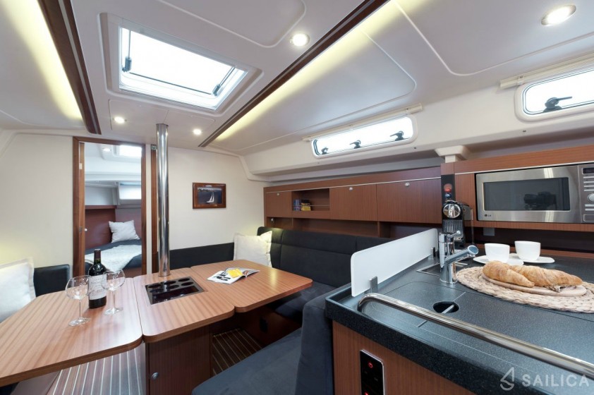 Hanse 385 - Yacht Charter Sailica