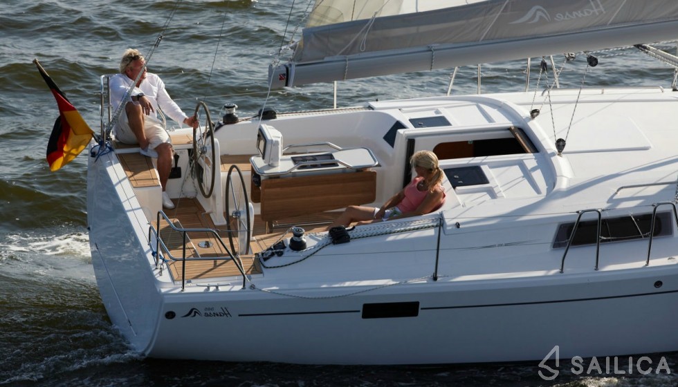 Hanse 385 - Yacht Charter Sailica