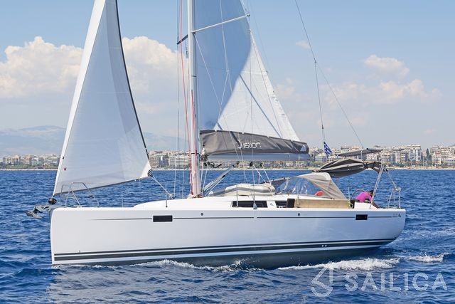 Hanse 385 - Yacht Charter Sailica