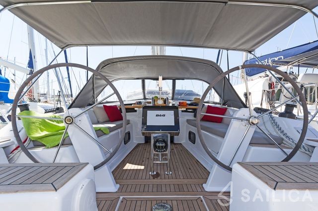 Hanse 385 - Yacht Charter Sailica