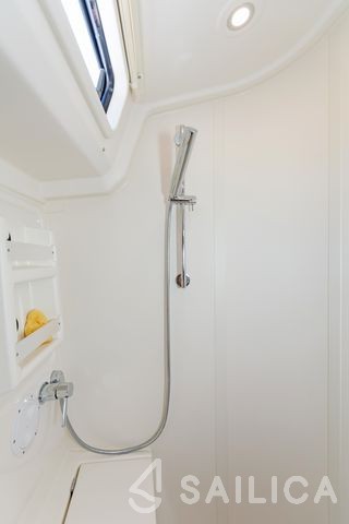 Hanse 385 - Yacht Charter Sailica