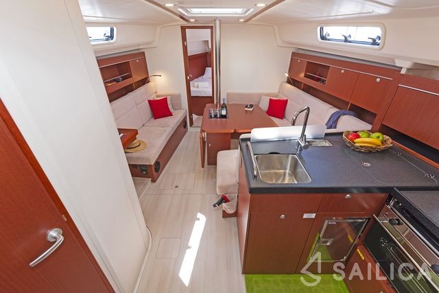 Hanse 385 - Yacht Charter Sailica