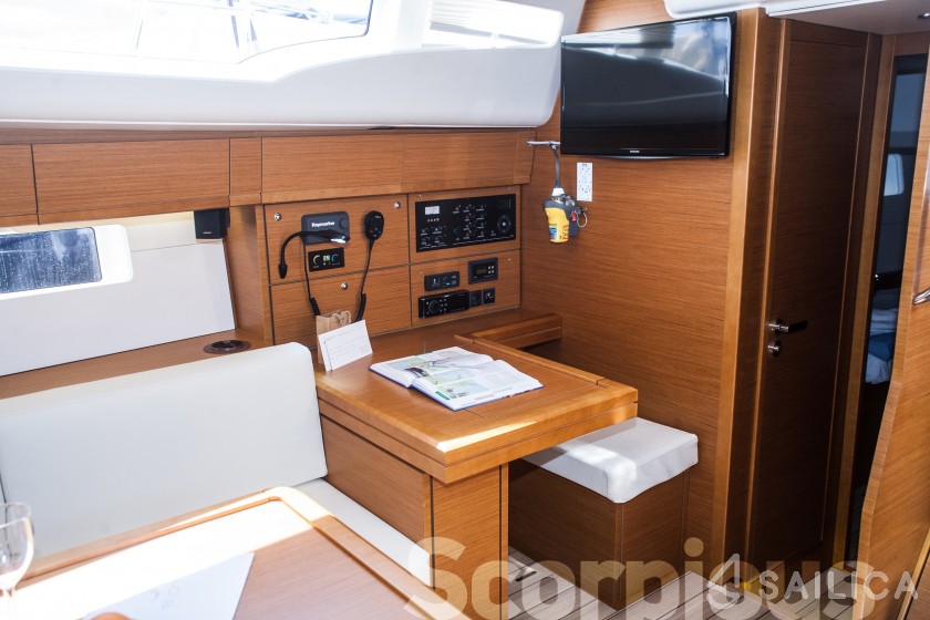 Jeanneau 54 - Yacht Charter Sailica