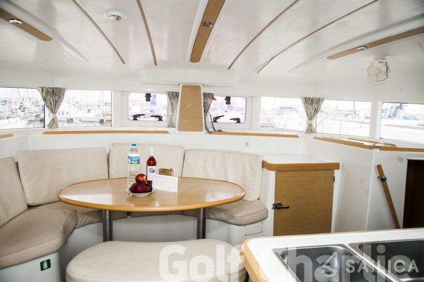 Lagoon 380 - Yacht Charter Sailica