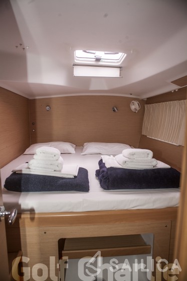 Lagoon 380 - Yacht Charter Sailica