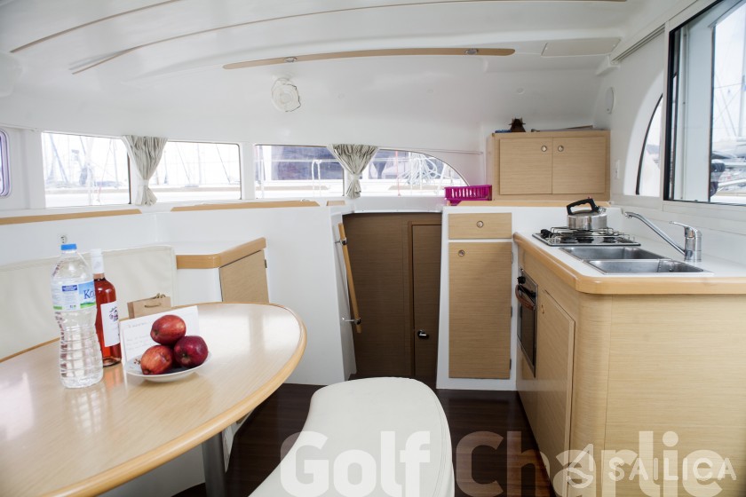 Lagoon 380 - Yacht Charter Sailica