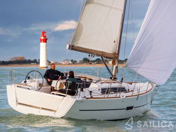 Dufour 350 GL - Yacht Charter Sailica