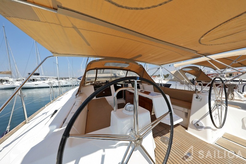 Dufour 460 GL - Yacht Charter Sailica