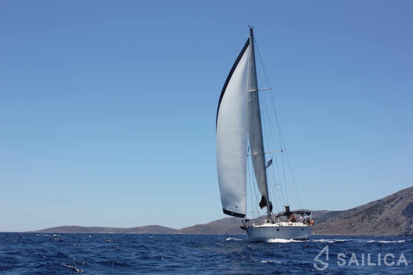Sun Odyssey 52.2 - Yacht Charter Sailica