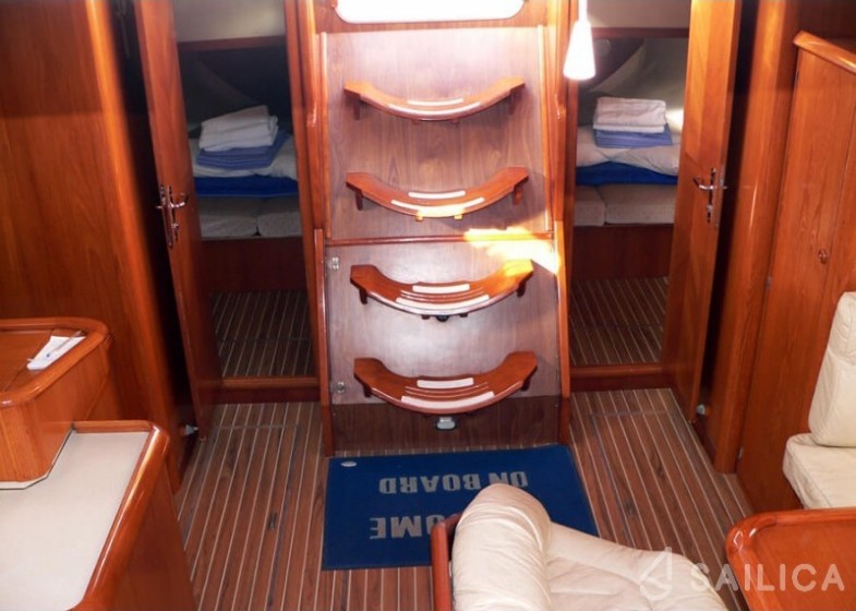 Sun Odyssey 52.2 - Yacht Charter Sailica