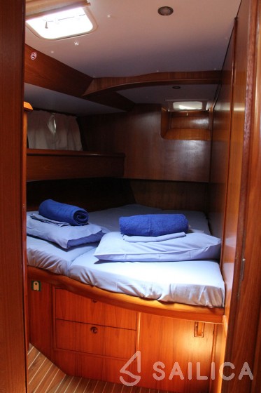 Sun Odyssey 52.2 - Yacht Charter Sailica