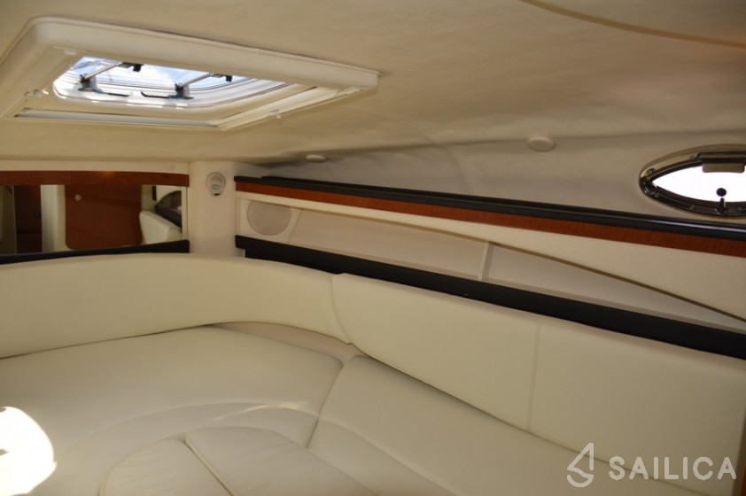 Sea Ray 275 Amberjack - Yacht Charter Sailica