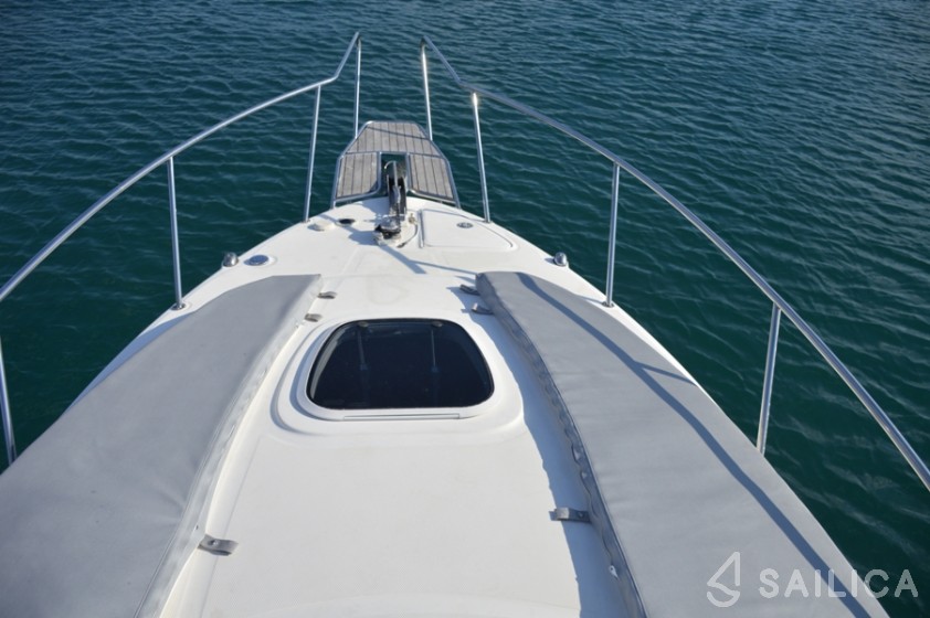 Sea Ray 275 Amberjack - Yacht Charter Sailica