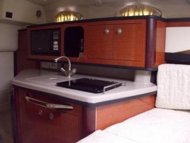 Sea Ray 275 Amberjack - Yacht Charter Sailica