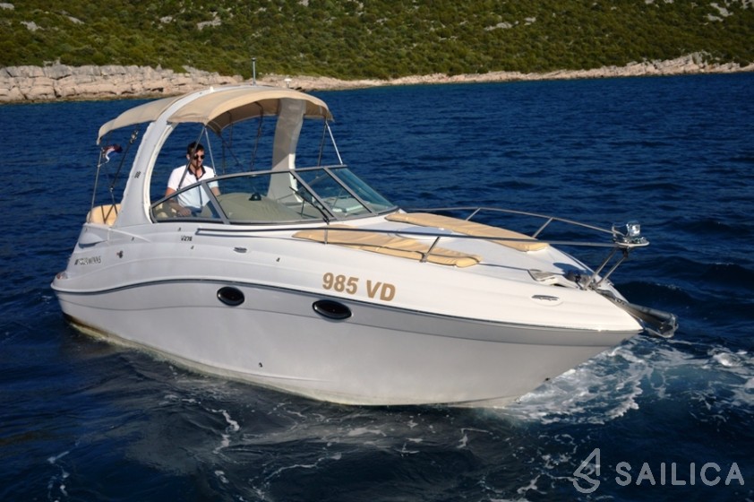 Four Winns 278 Vista - Yacht Charter Sailica