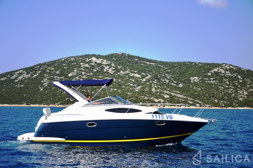 Regal Commodore 2860 - Yacht Charter Sailica