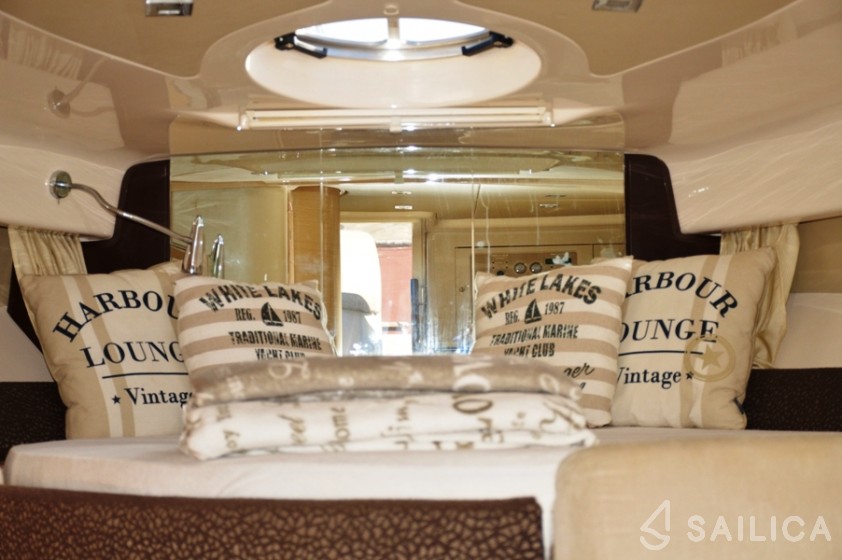 Sessa C35 - Yacht Charter Sailica
