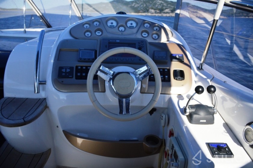 Sessa C35 - Yacht Charter Sailica