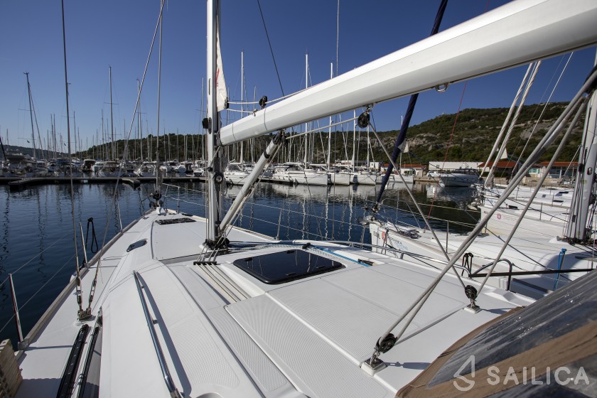 Elan Impression 45.1 - Yacht Charter Sailica