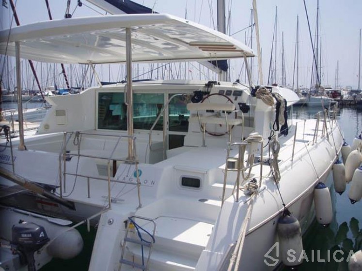 Lagoon 420 - Yacht Charter Sailica