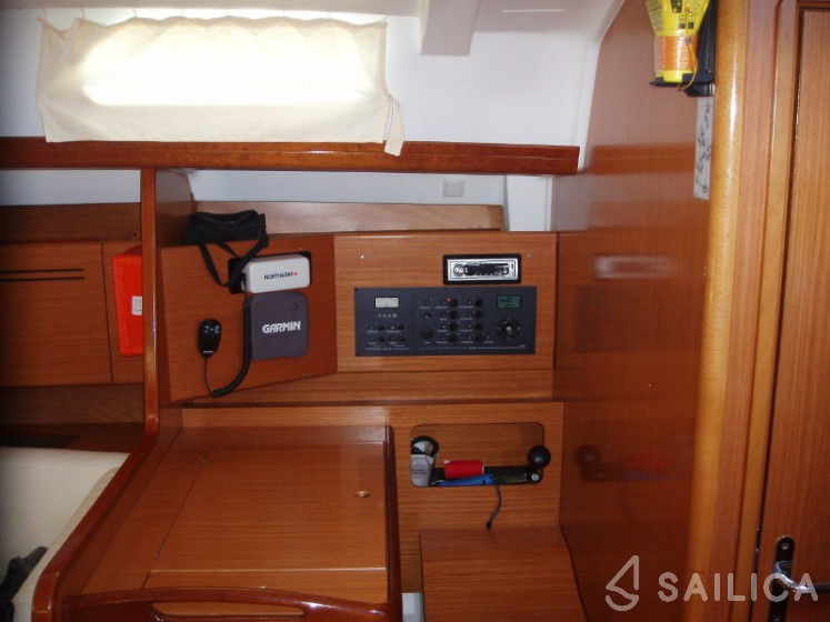 Cyclades 50.5 - Yacht Charter Sailica