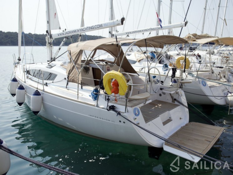 Elan 35 Impression - Yacht Charter Sailica