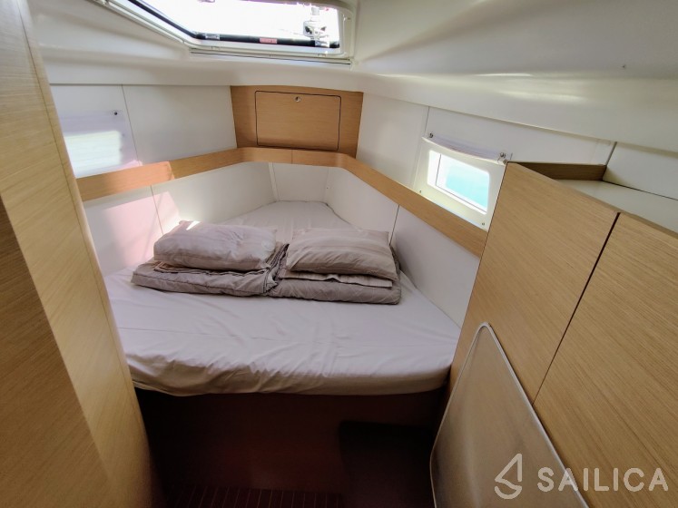 Elan 45 Impression - Yacht Charter Sailica