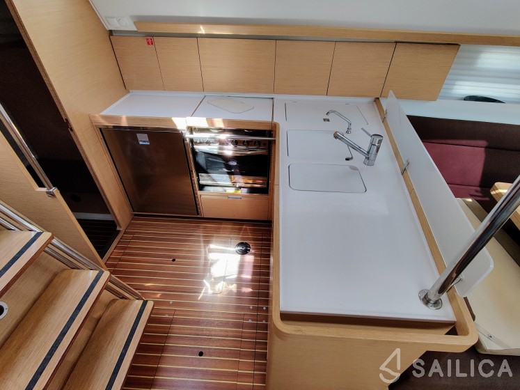 Elan 45 Impression - Yacht Charter Sailica