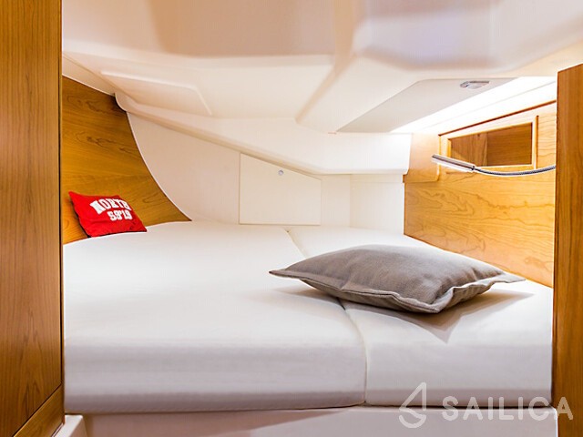 Hanse 458 - Yacht Charter Sailica