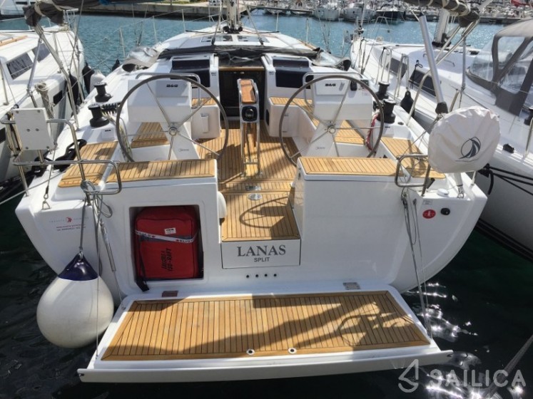 Hanse 455 - Yacht Charter Sailica