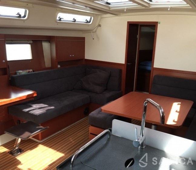 Hanse 455 - Yacht Charter Sailica
