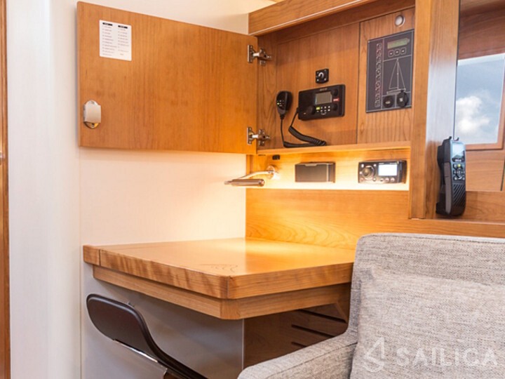 Hanse 455 - Yacht Charter Sailica