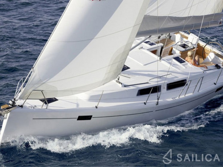 Hanse 385 - Yacht Charter Sailica