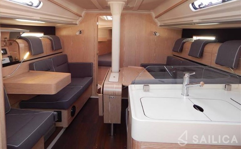 Dehler 38 - Yacht Charter Sailica
