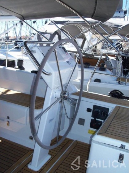 Hanse 455 - Yacht Charter Sailica
